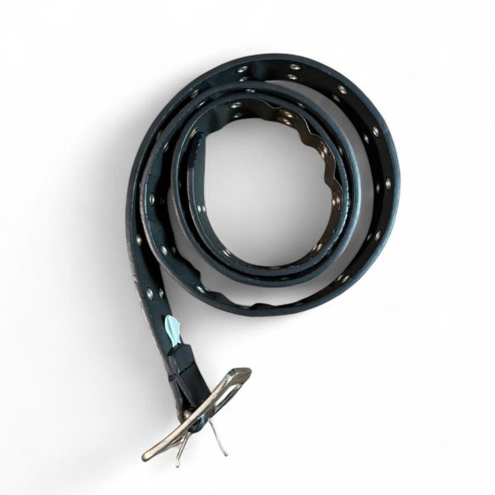 Women's Double Laser Cut Adjustable Western Grommet Belt Black Large‎ - Picture 2 of 4